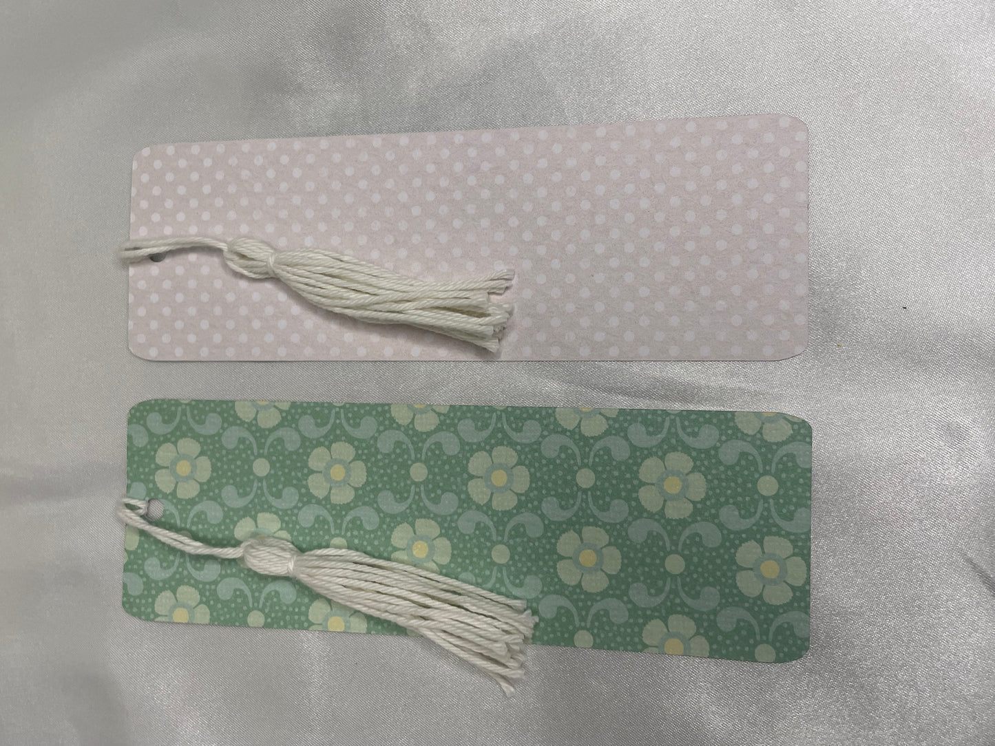 Bookmarks with tassel (double sided)